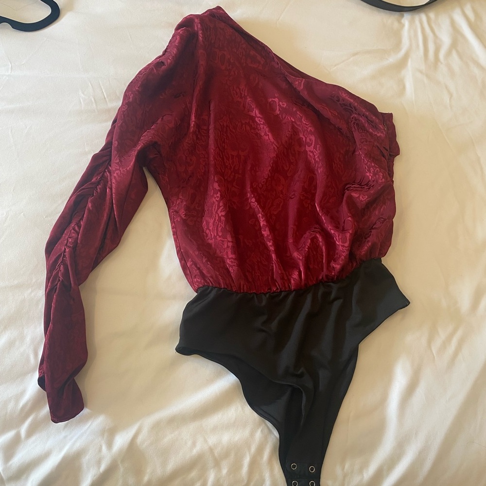 House of Harlow One Sleeved Red Bodysuit